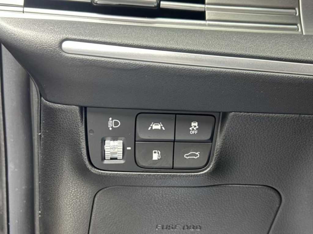 HYUNDAI Grandeur - Vista 12