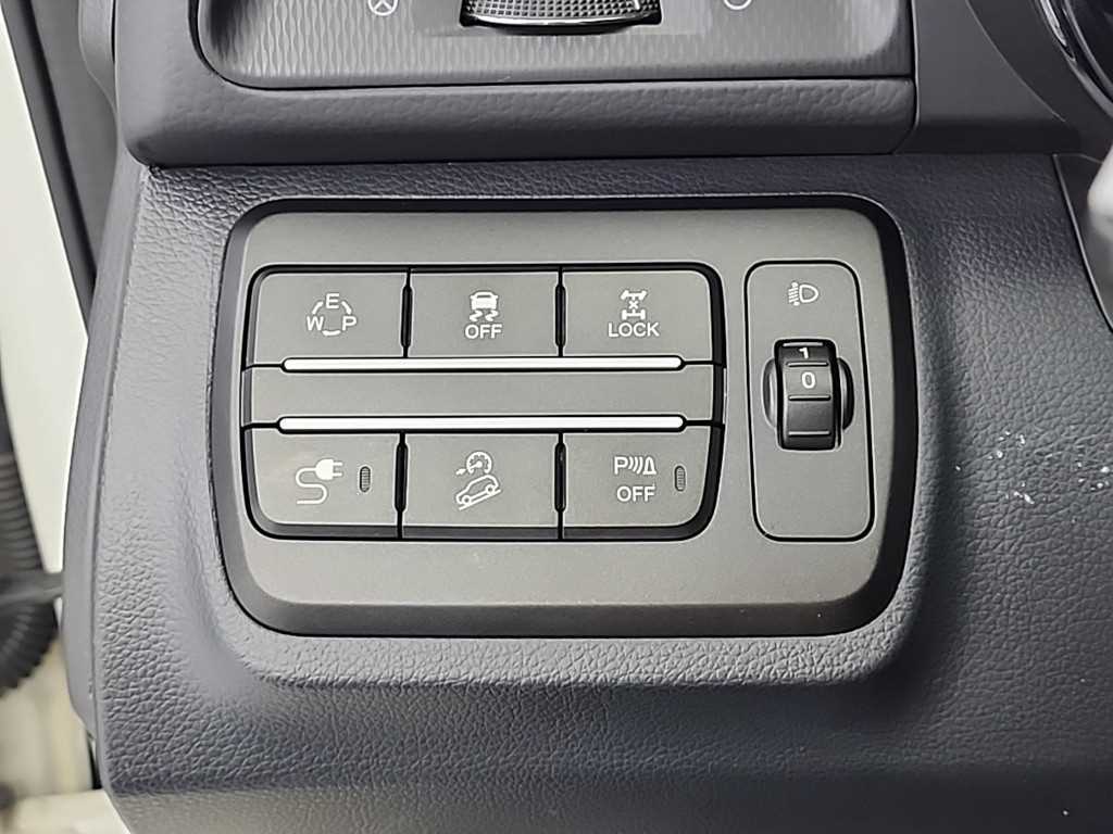 Ssangyong Tivoli 2019 Blanco - Importación desde Corea - HF Imports Iquique - Foto 17