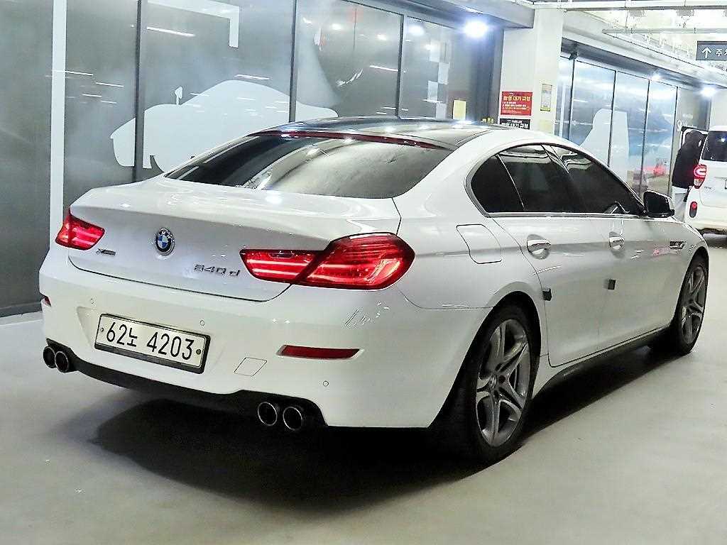 BMW 6 series - Vista 4