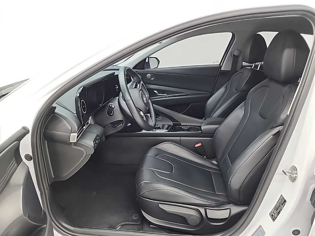 HYUNDAI Avante - Vista 11