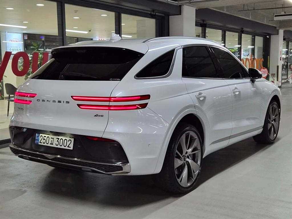 Genesis GV70 - Vista 4