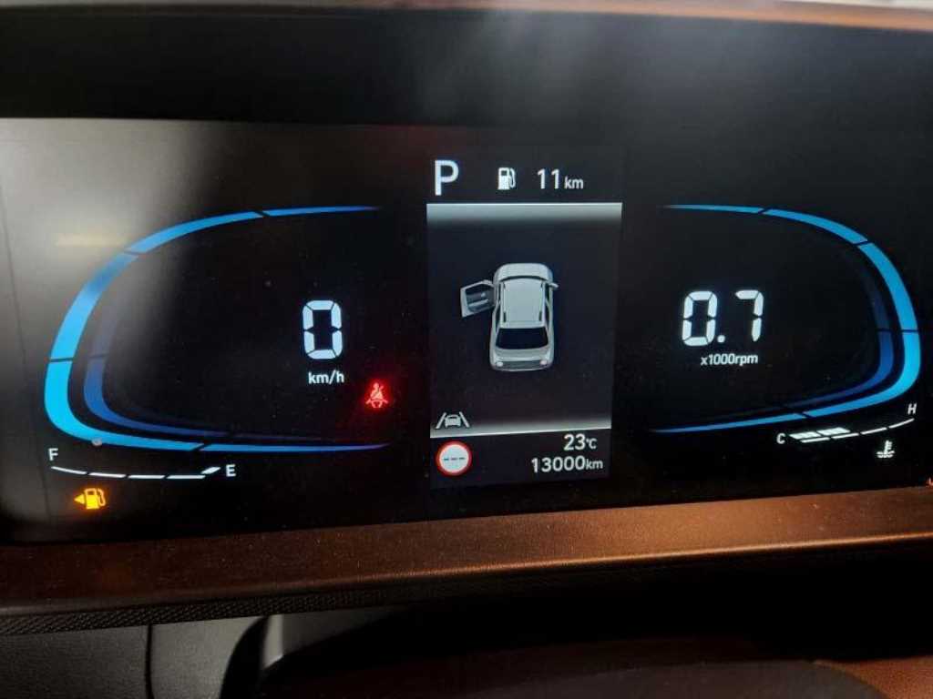 HYUNDAI Casper - Vista 12