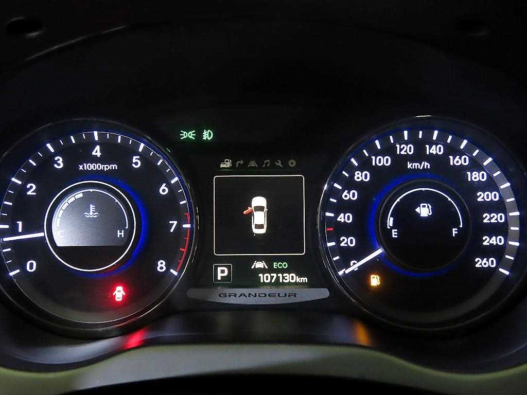 HYUNDAI Grandeur - Vista 9