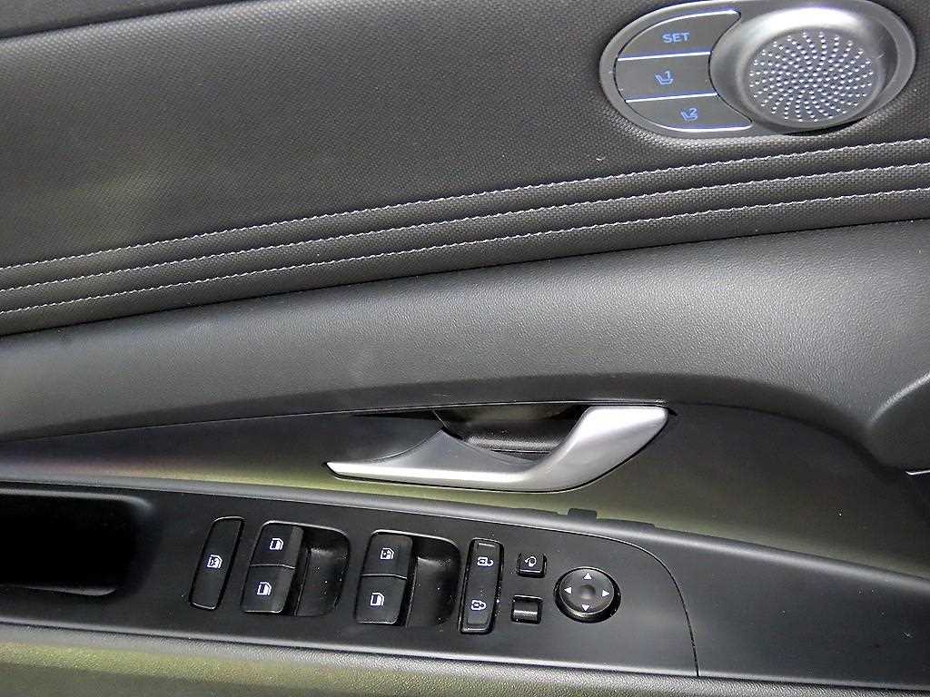 HYUNDAI Avante 2023 Blanco - Importación desde Corea - HF Imports Iquique - Foto 13