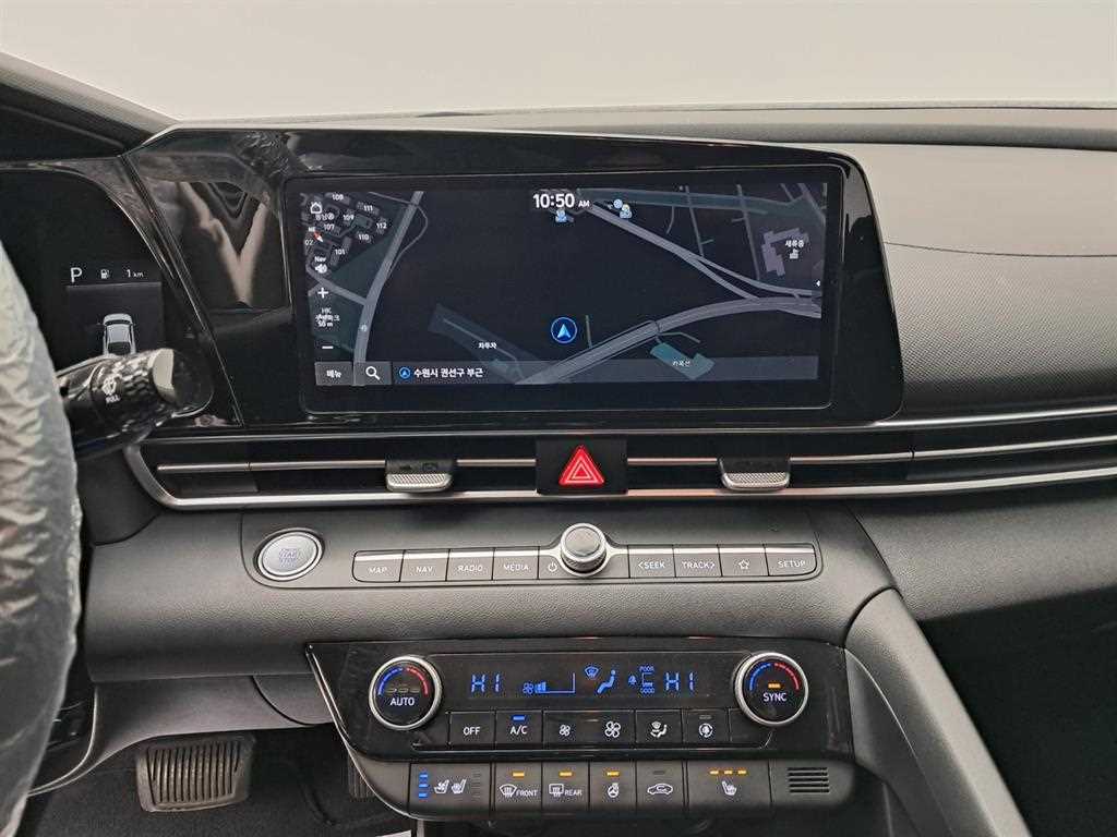 HYUNDAI Avante - Vista 9