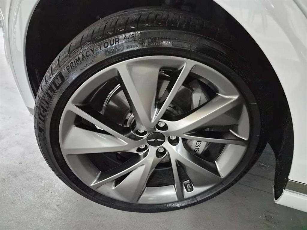 Genesis GV70 2025 Blanco - Importación desde Corea - HF Imports Iquique - Foto 20