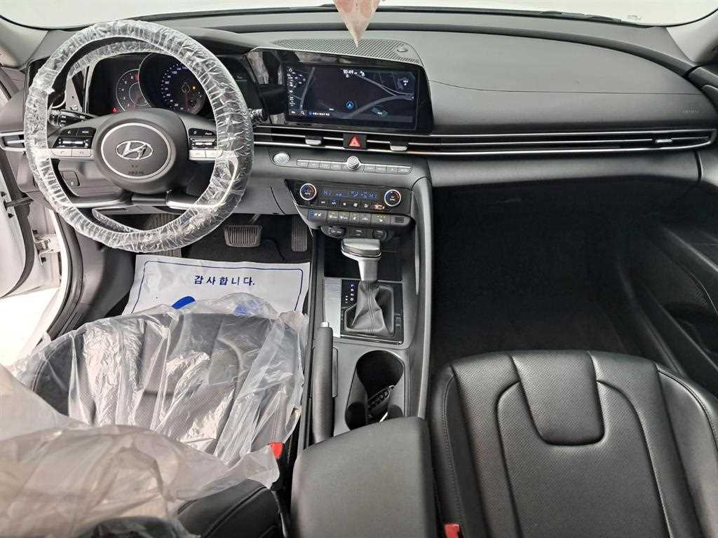 HYUNDAI Avante - Vista 6