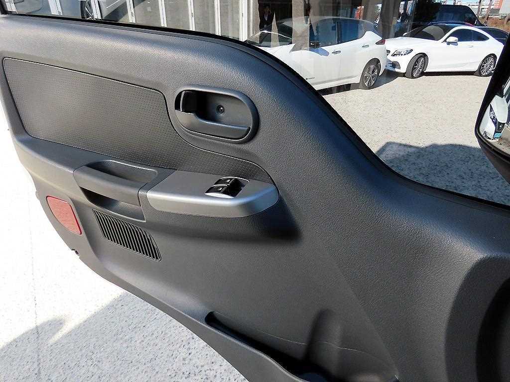Small Truck Top_Wingbody 2024 Blanco - Importación desde Corea - HF Imports Iquique - Foto 13