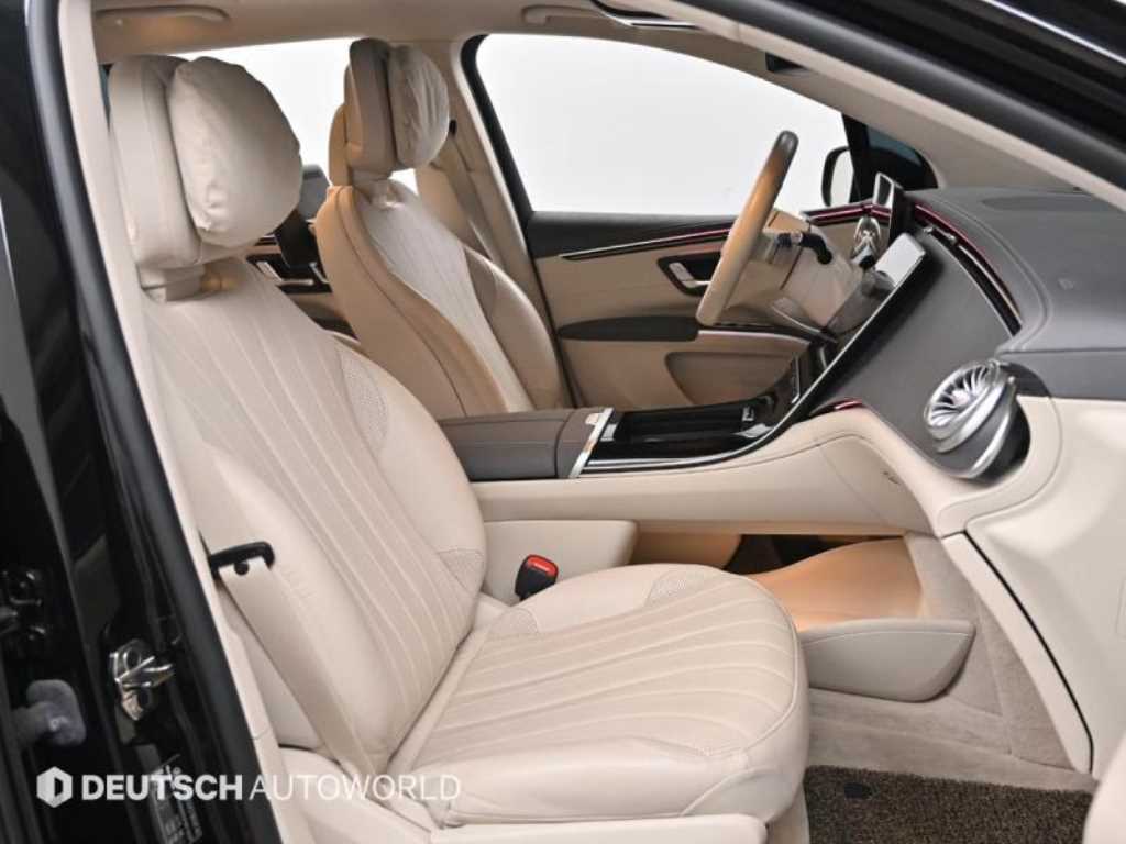 Mercedes Benz EQS - Vista 10