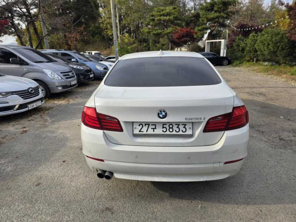 BMW 5 Series - Vista 5