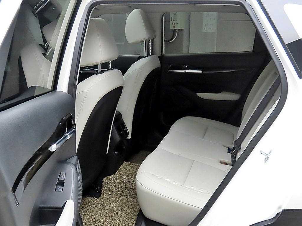 KIA Seltos - Vista 6