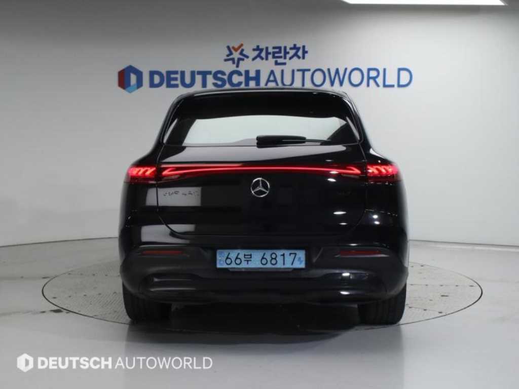 Mercedes Benz EQS - Vista 4