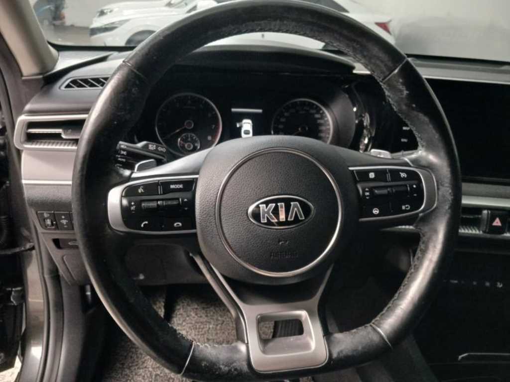 KIA K5 - Vista 11