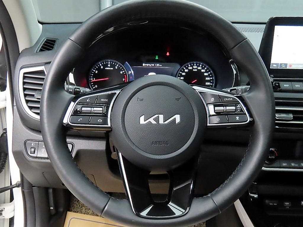 KIA Seltos - Vista 9