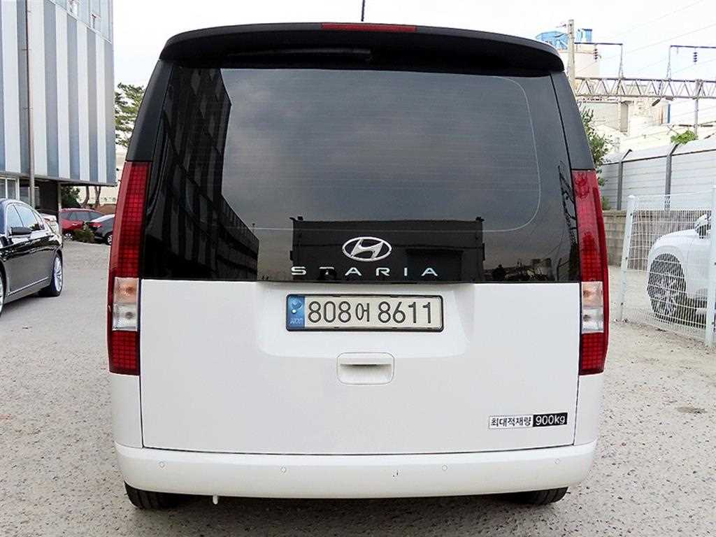 HYUNDAI Staria - Vista 4