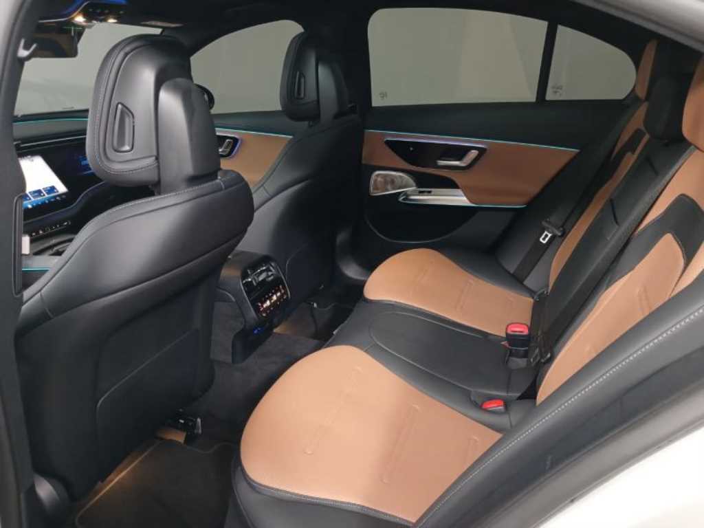 Mercedes Benz E class - Vista 8