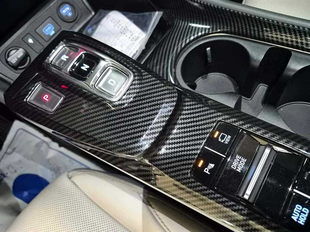 HYUNDAI Sonata - Vista 10