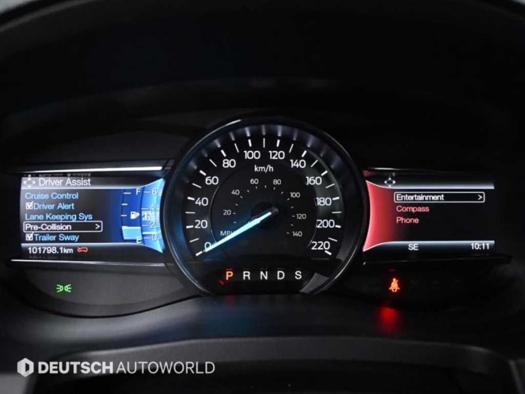 Ford Explorer - Vista 8