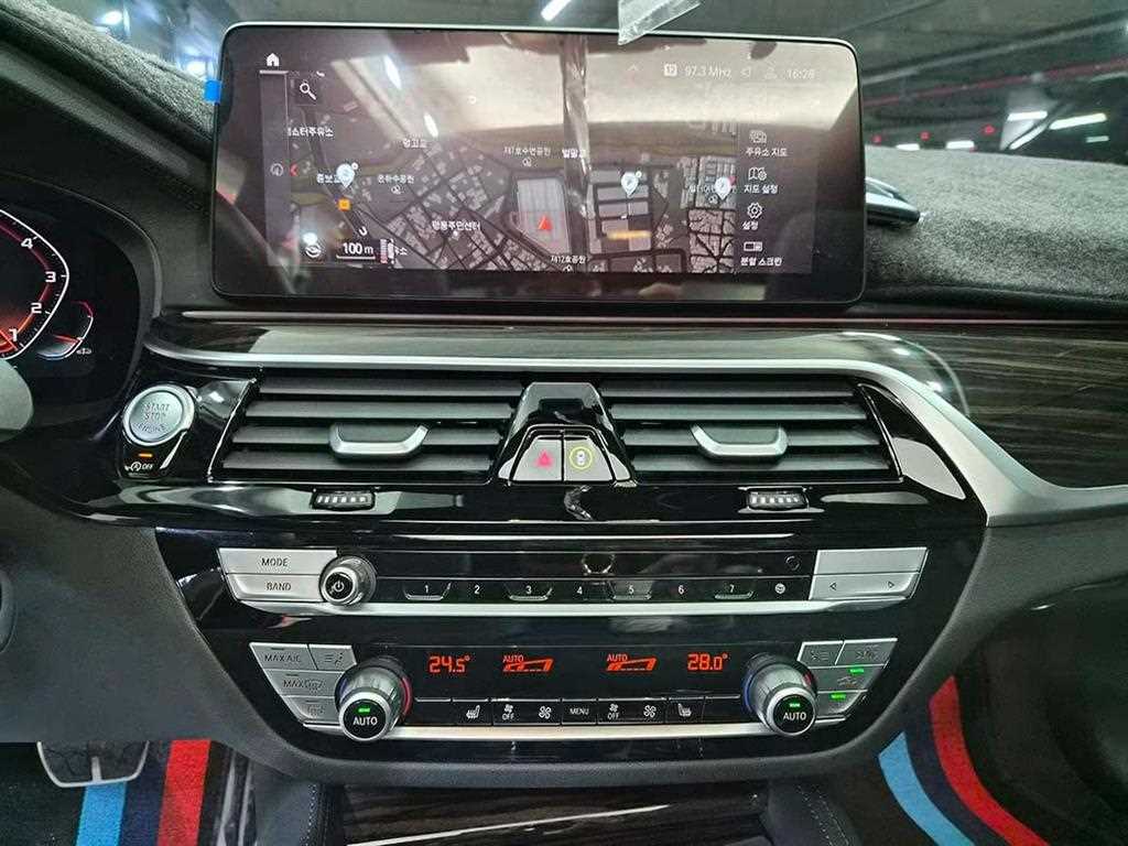 BMW 5 Series 2022 Negro - Importación desde Corea - HF Imports Iquique - Foto 14