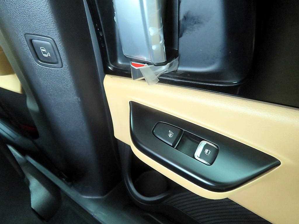 KIA Carnival - Vista 10