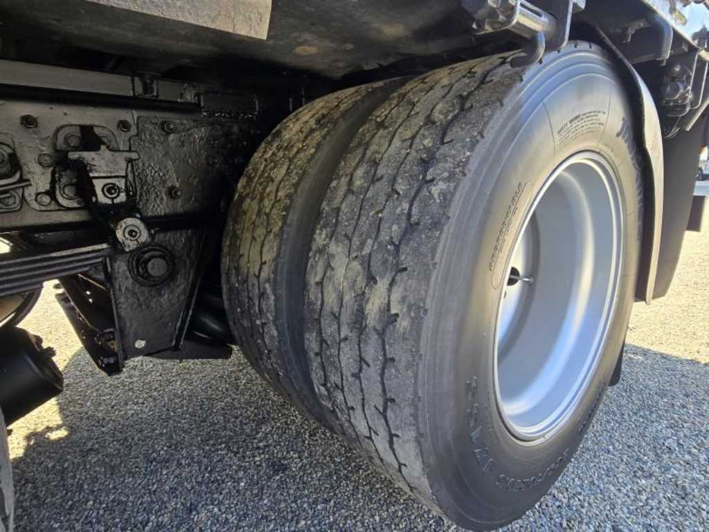 medium and large cargo Cargo - Vista 9