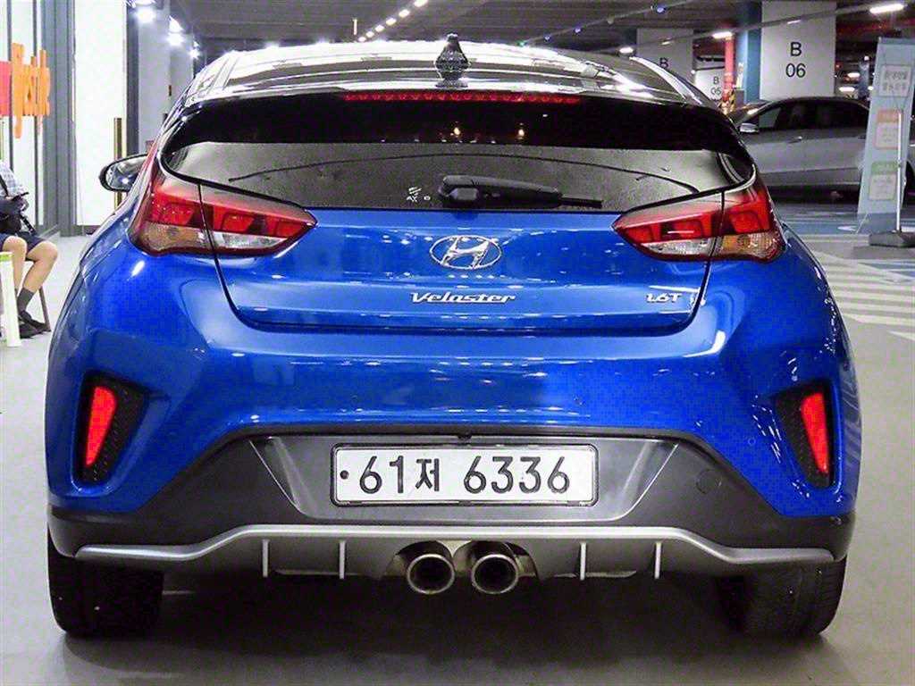 HYUNDAI Veloster - Vista 5