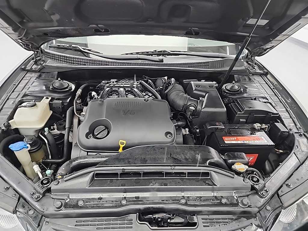 HYUNDAI Grandeur - Vista 5