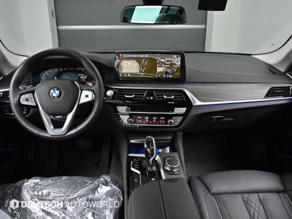BMW 5 Series - Vista 7