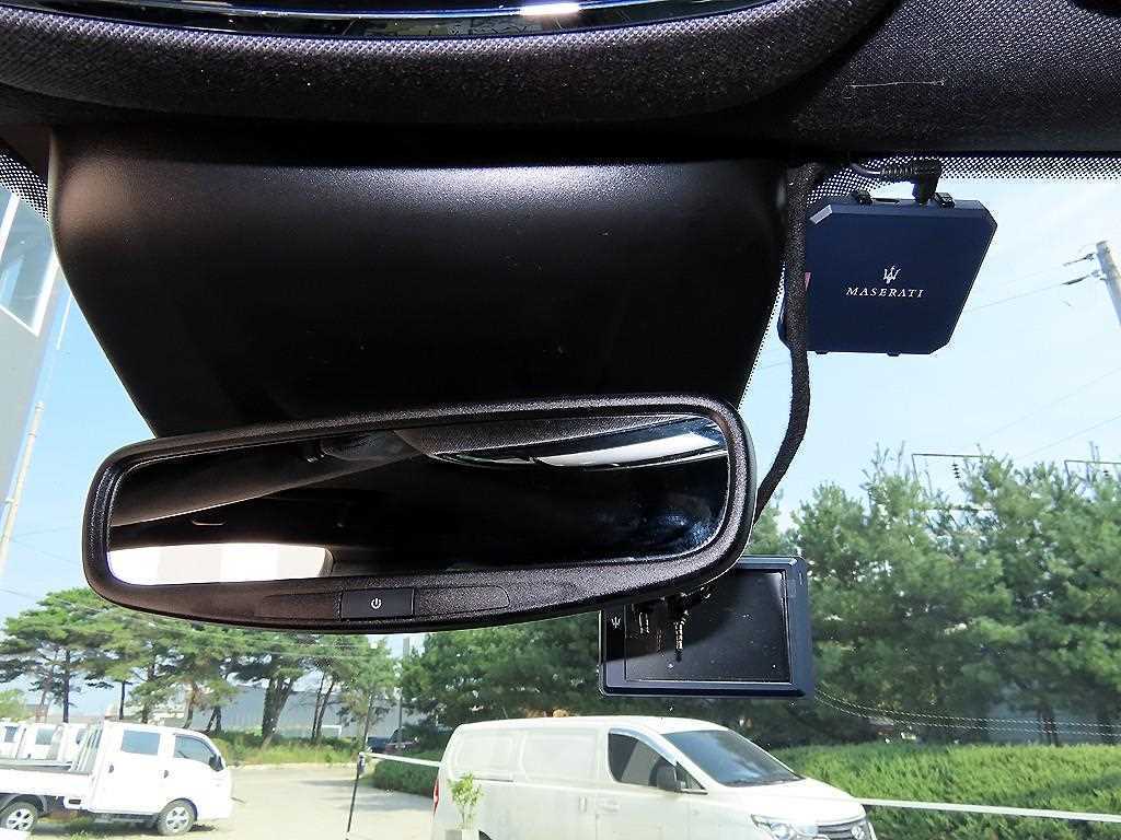 Maserati Levante 2018 Plateado - Importación desde Corea - HF Imports Iquique - Foto 15