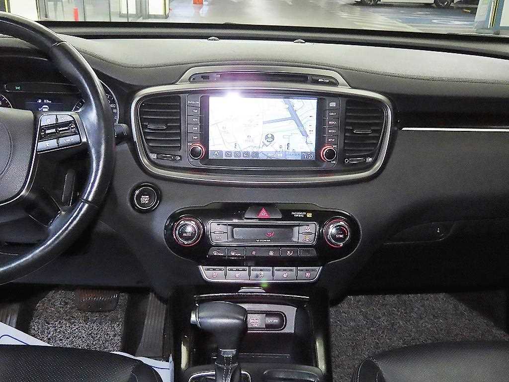 KIA Sorento - Vista 11