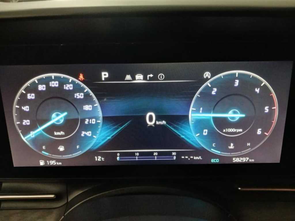 KIA Carnival - Vista 9