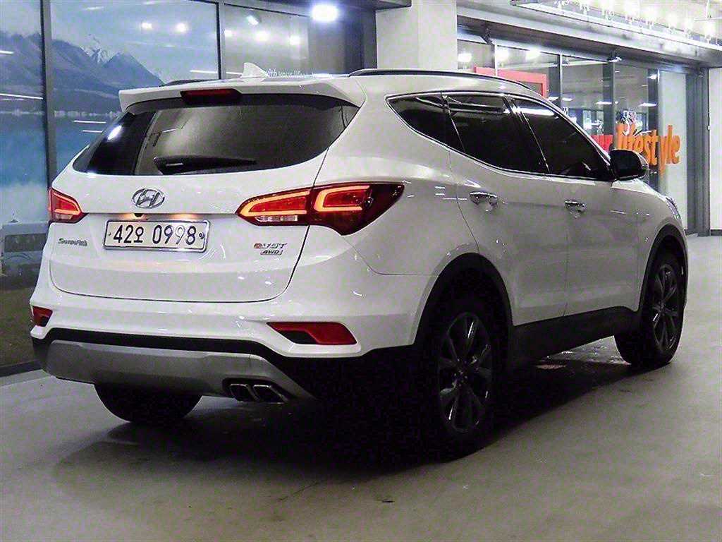 HYUNDAI Santa Fe - Vista 4