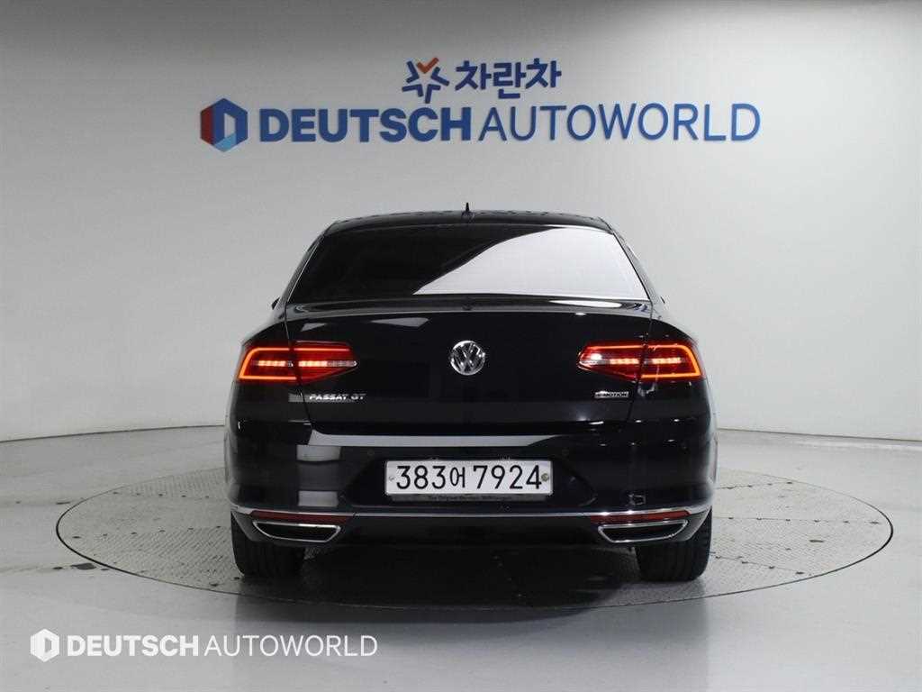 Volkswagen Passat - Vista 4