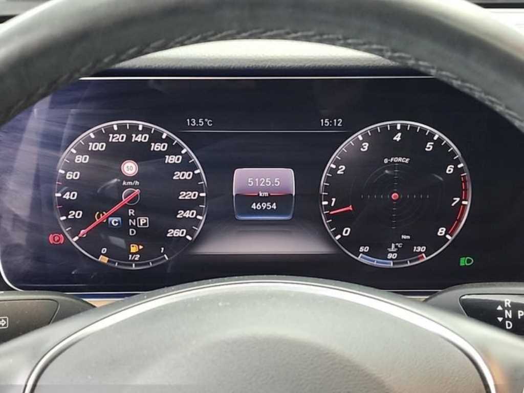 Mercedes Benz E class - Vista 6