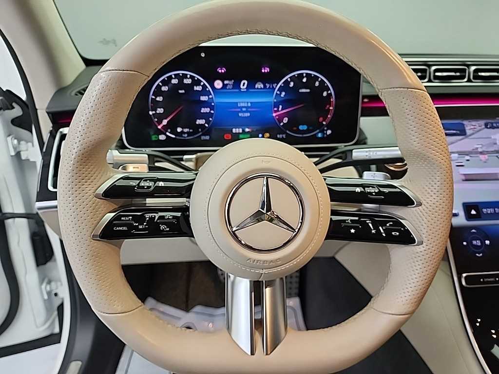 Mercedes Benz S Class - Vista 9