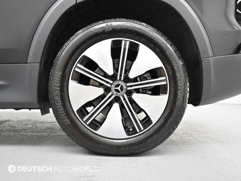 Mercedes Benz EQB - Vista 5