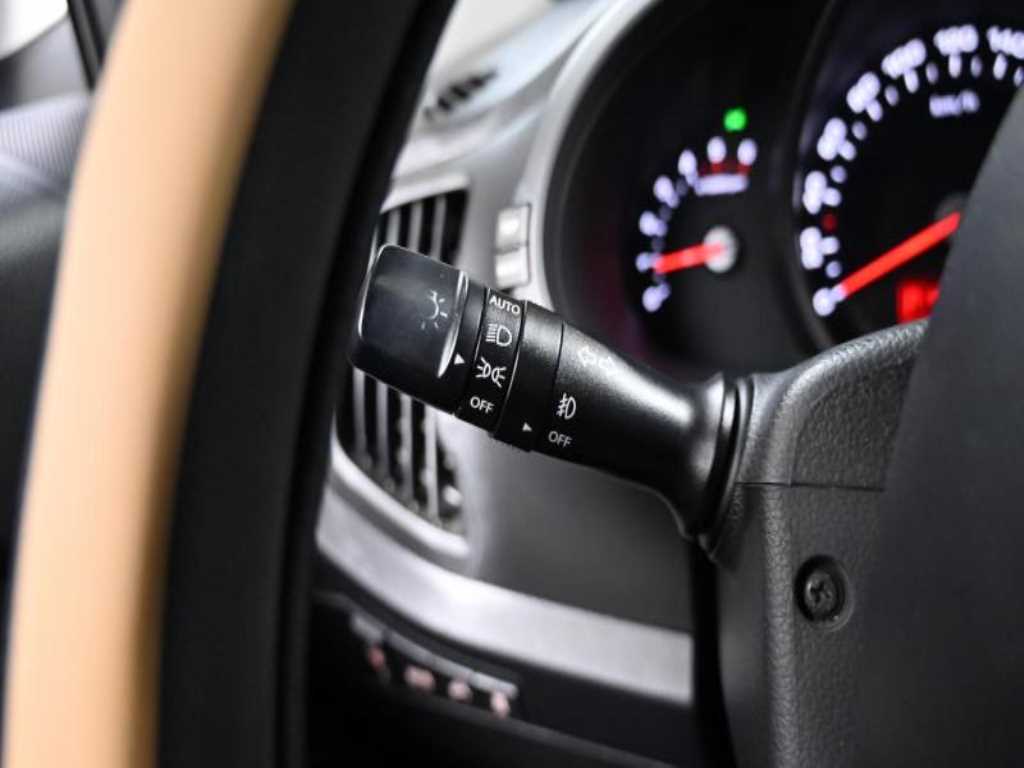 KIA Sportage 2011 Plateado - Importación desde Corea - HF Imports Iquique - Foto 18