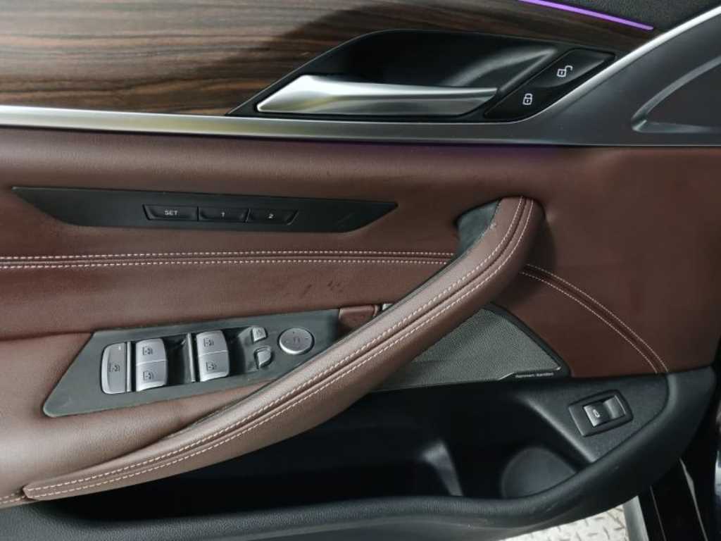 BMW 5 Series - Vista 9