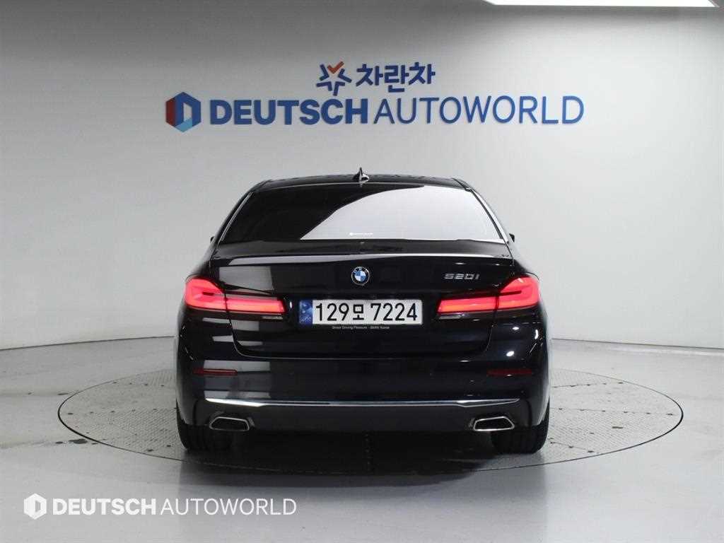 BMW 5 Series - Vista 4