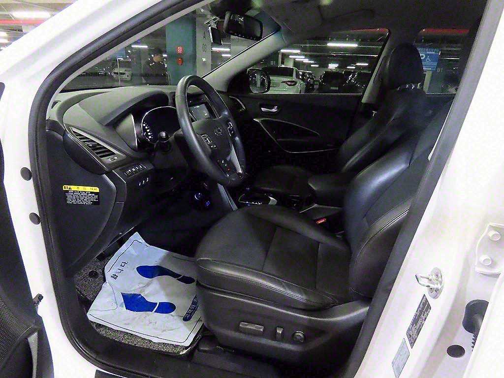 HYUNDAI Santa Fe - Vista 6