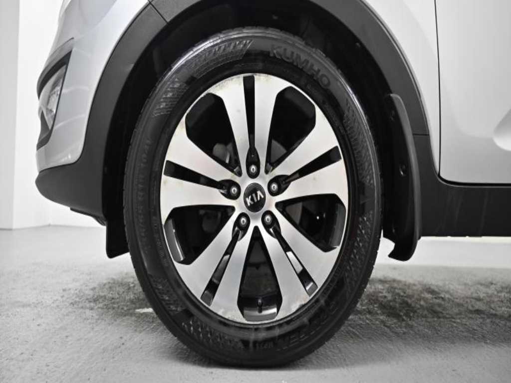 KIA Sportage - Vista 5