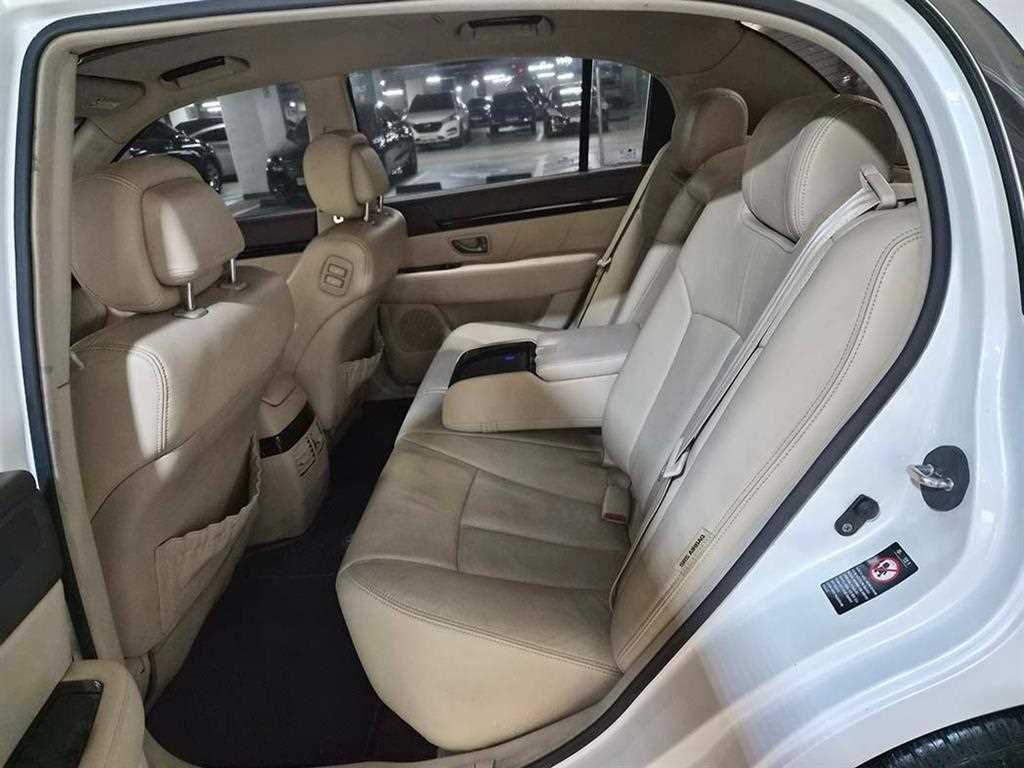 KIA Opirus - Vista 7