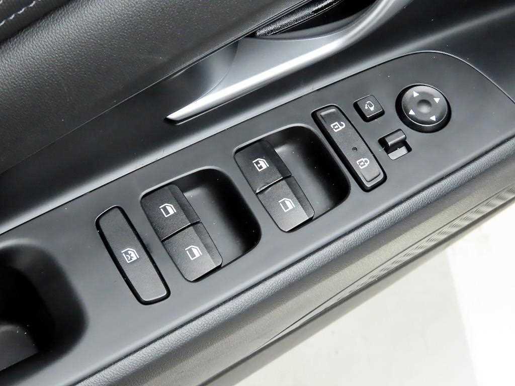 HYUNDAI Avante - Vista 12