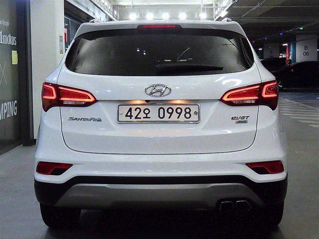 HYUNDAI Santa Fe - Vista 5