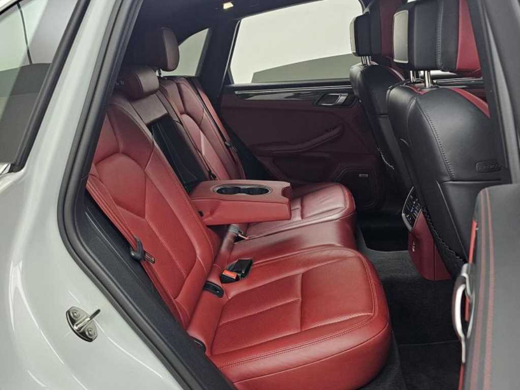 Porsche Macan - Vista 12