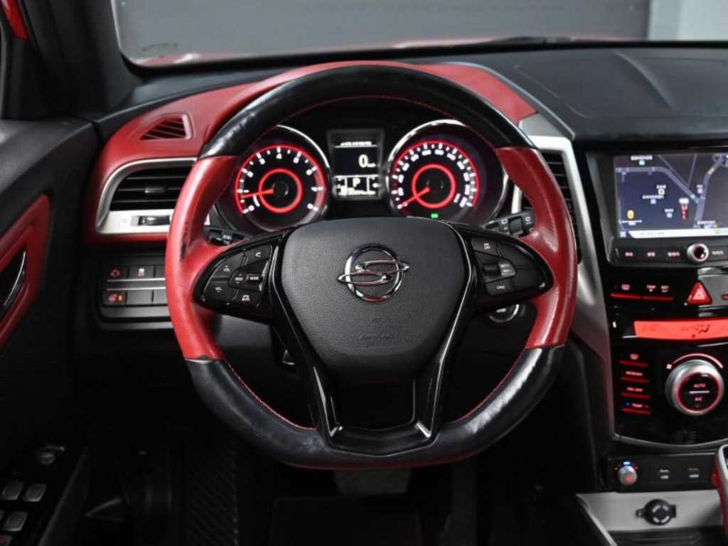 Ssangyong Tivoli - Vista 12