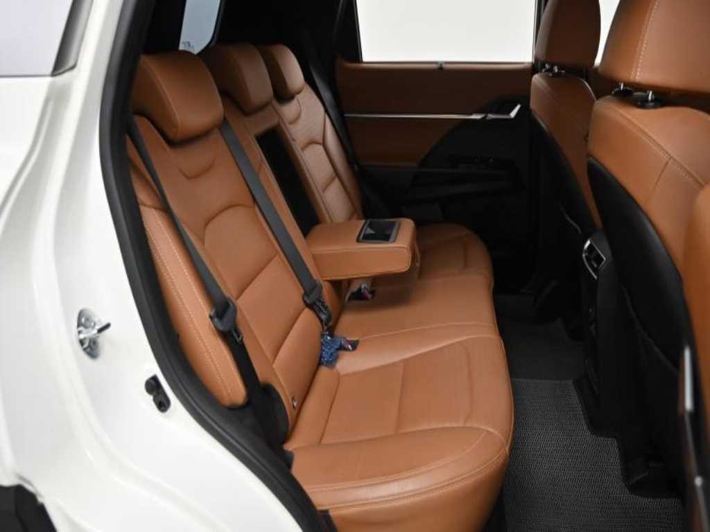 Ssangyong Torres - Vista 12