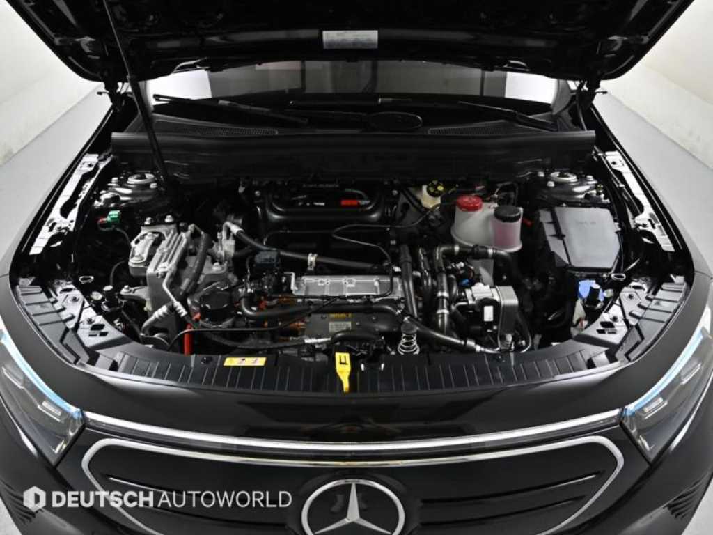 Mercedes Benz EQB - Vista 6