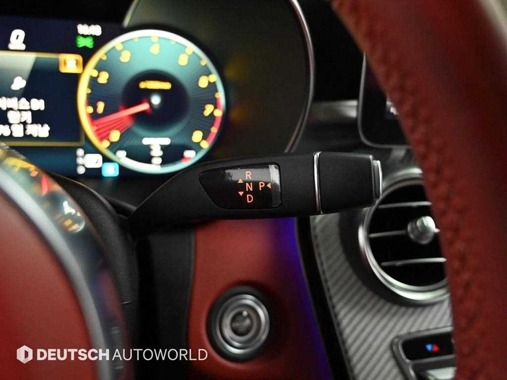 Mercedes Benz C Class - Vista 9