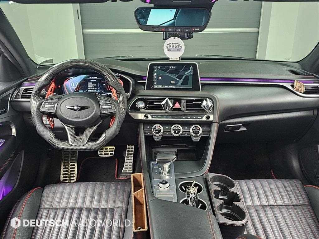 Genesis G70 - Vista 7